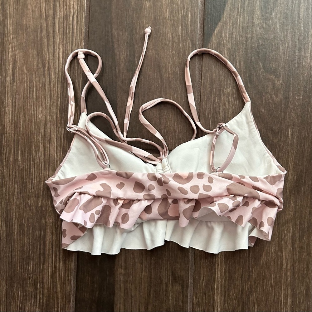 Majorelle Adley Ruffle Halter Bikini Top in Leopard Sz XS - Picture 6 of 7